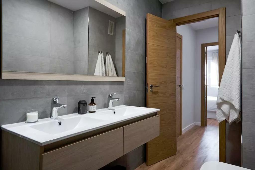 Luxury Apartment Merced By Nagoa Homes 말라가 외부 사진